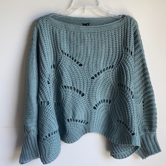 Moon and madison green sweater Clearance
